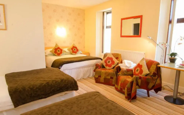 Homesly The Station Hotel