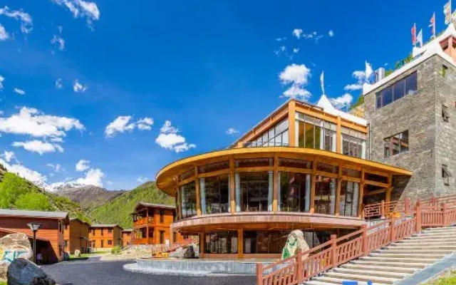 Sgura Manor Hotel