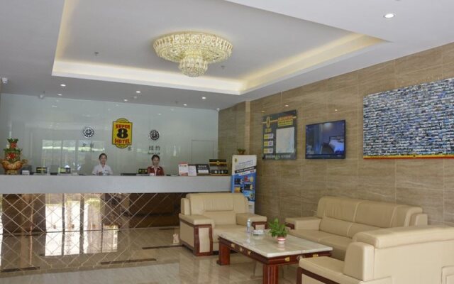 Super 8 Hotel (Zhangzhou Wanda Plaza)
