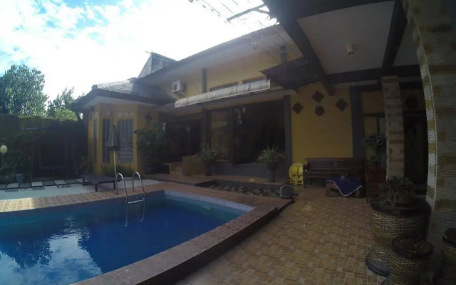 Villa Alifa