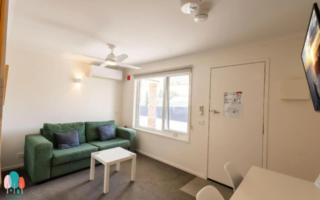 Botanic City Apartments