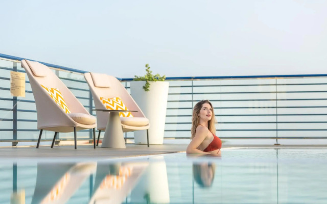 Terrace Mar
