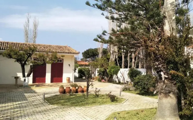 Mediterenian house with beautiful garden