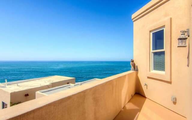 House By The Ocean