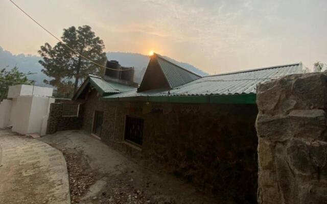 The Himalayan Living