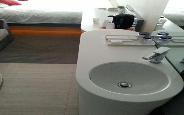 Zhotels