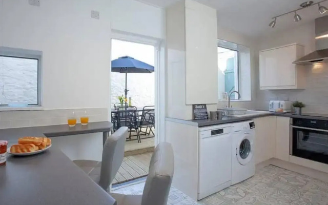 Suzie's Pad Torquay Devon