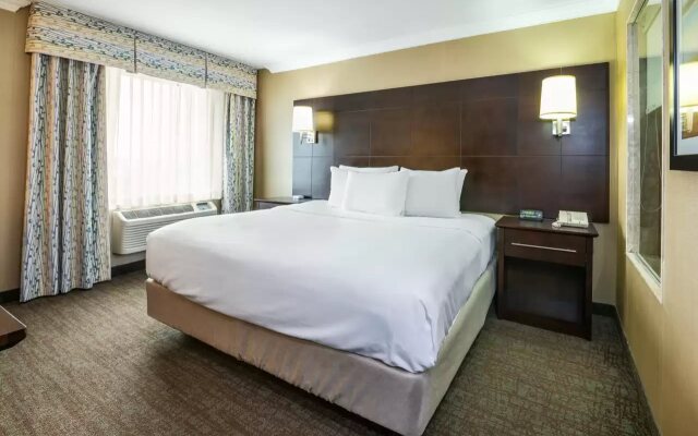 Comfort Inn & Conference Centre Toronto Airport