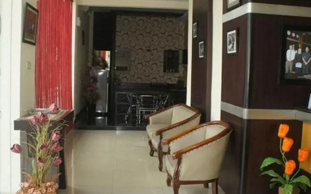 Platinum Hotel