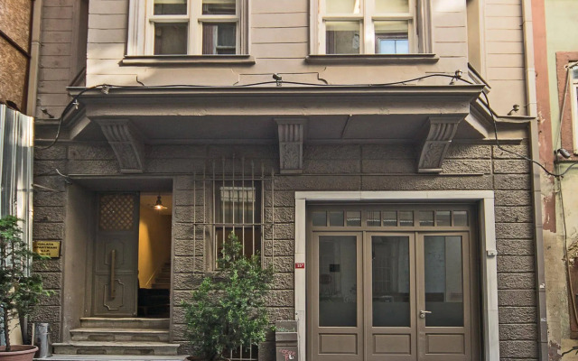 Galata Tower Suites By Mile Hotels