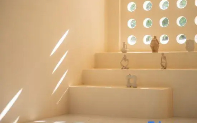 Yiqi Jinshi Hotel