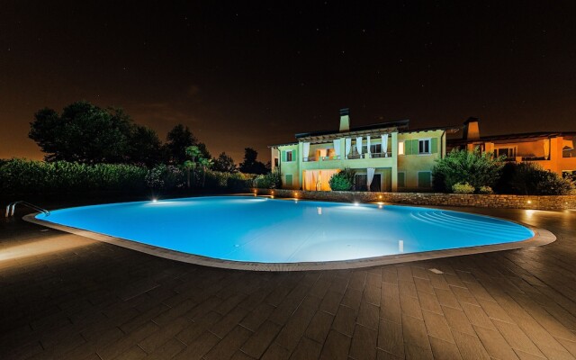Le Corti Caterina Apts with pool