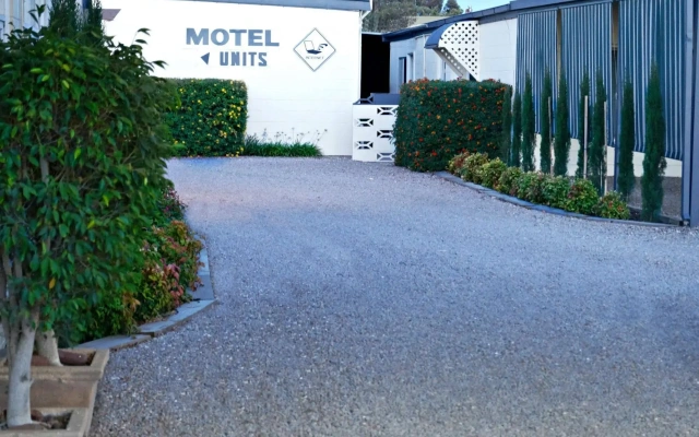 Motel River Bend