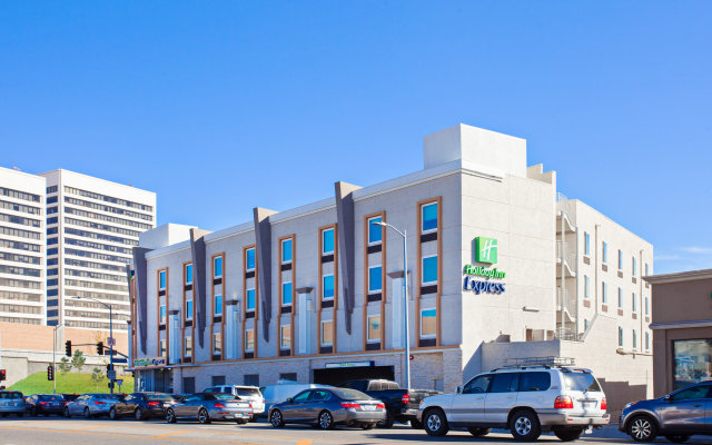 Holiday Inn Express West Los Angeles, an IHG Hotel