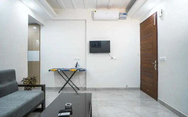 The Lodgers 1 BHK Serviced Apartment Golf Course Road Gurgaon