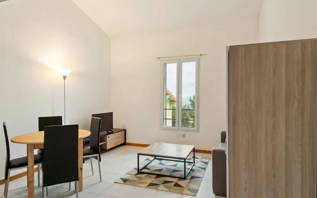 Cosy Holiday Home in Magagnosc Near Golf Club