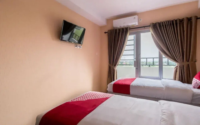 OYO 429 Sky View Premium