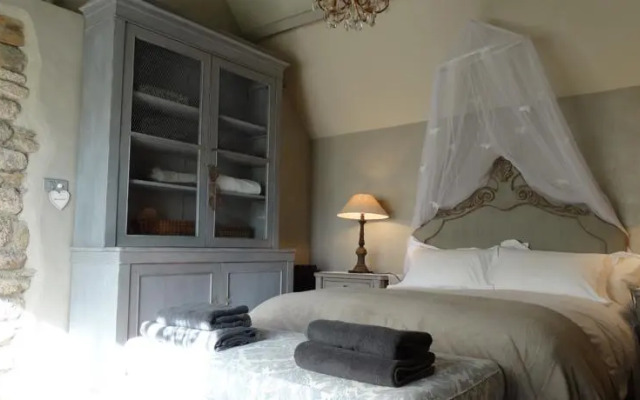 Chateau Vue Boussac Chambres dHôtes