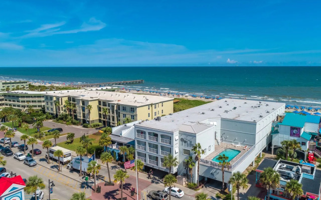 The Palms Oceanfront Hotel