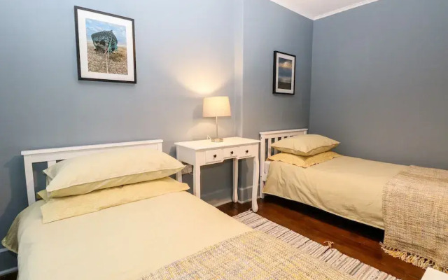 6 Coastal Cottages