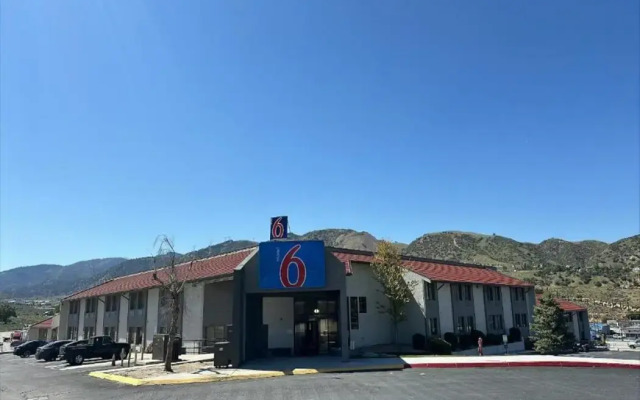 Motel 6 Lebec, CA