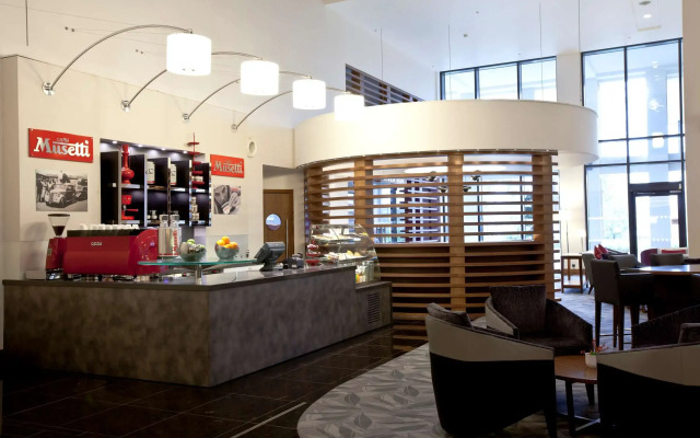 Hilton London Heathrow Airport Terminal 5