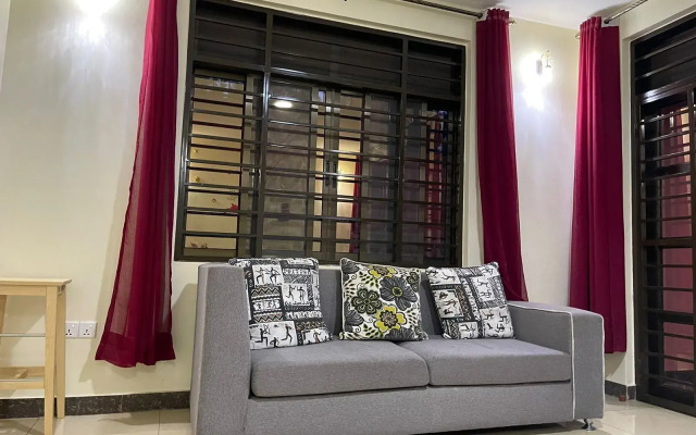 The Mugabi's Spacious Private Room