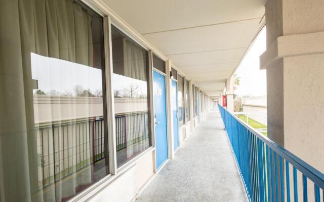 OYO Hotel Baton Rouge - Mead Rd Louisiana