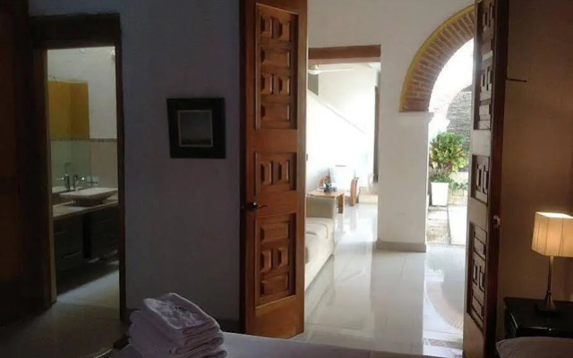 Pierre Casa Boutique