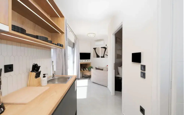 Acropolis View - Stylish City Penthouse
