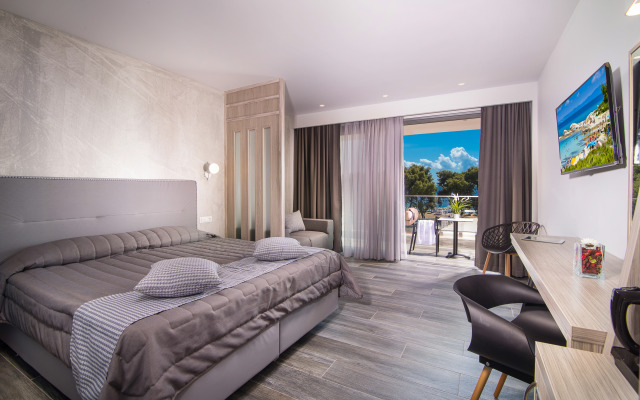 Lagomandra Beach Hotel and Suites