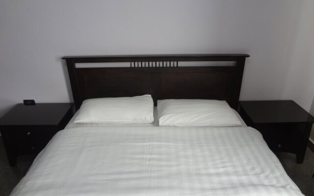 Tamrah Suites Hotel