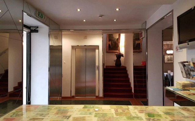 Small Hotel Royal