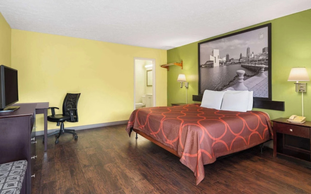 Super 8 by Wyndham Youngstown/Girard