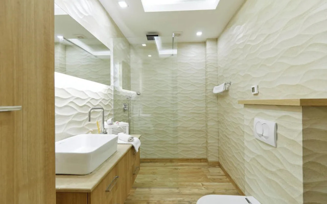 Beachfront Villa Adria