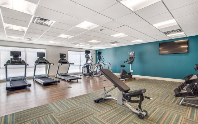 Holiday Inn Express & Suites Denton South by IHG