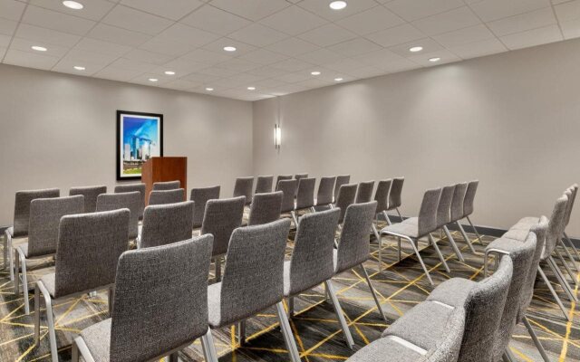 Holiday Inn Houston Intercontinental Airport by IHG
