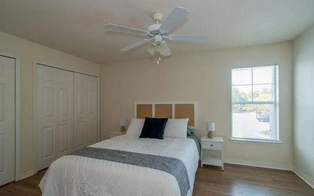 Superb Location & Luxury Amenities