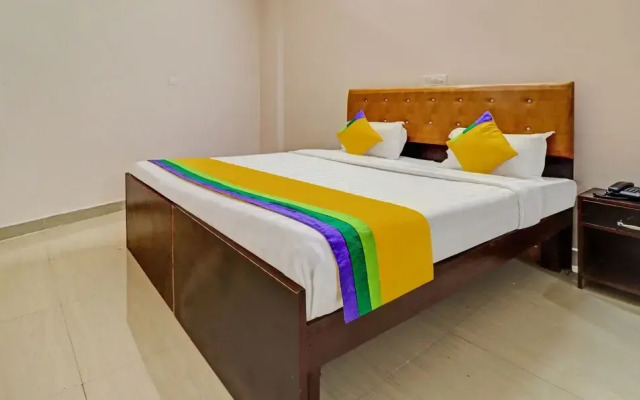 Itsy By Treebo - Divine Inn