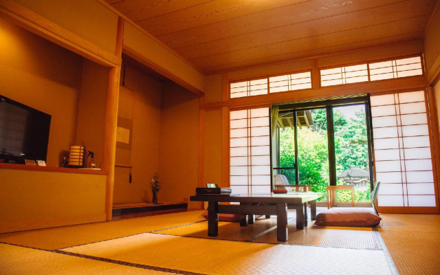 Ikuji Onsen TANAKAYA – Outside – Kurobe