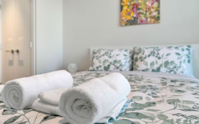Modern Townhouse at Marine by Elevate Rooms
