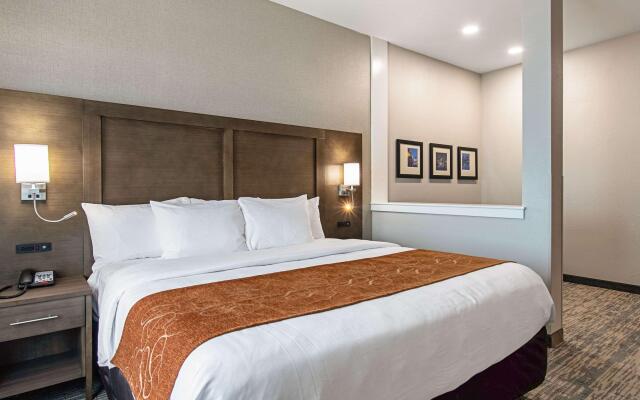 Comfort Suites Grove City Columbus South