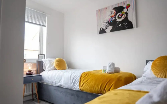 Host Stay Glazier Drive