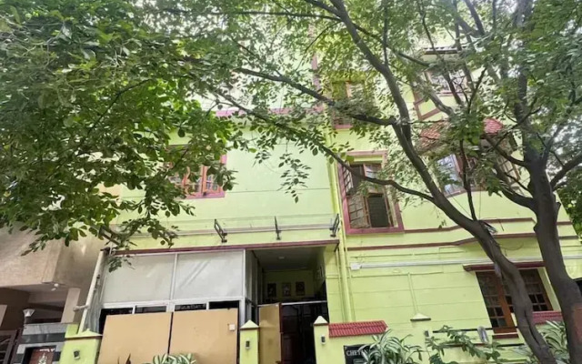 Hsr Homestay Chethana