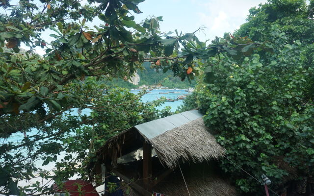 Chaokoh Dorm Room