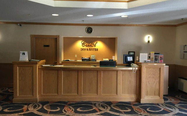 Cabot Inn & Suites
