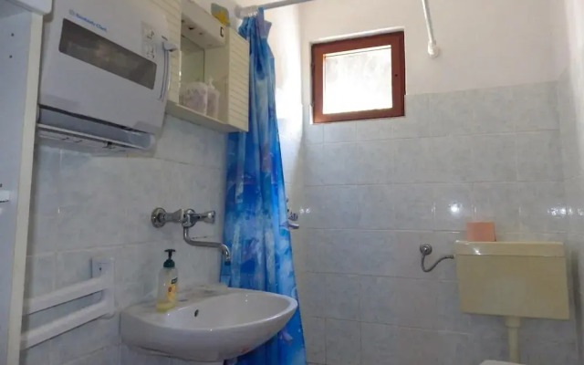 Amazing Home in Pupnat With 4 Bedrooms