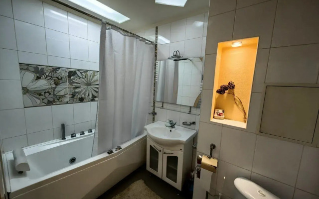 Апартаменты на улице Нефтяников 85