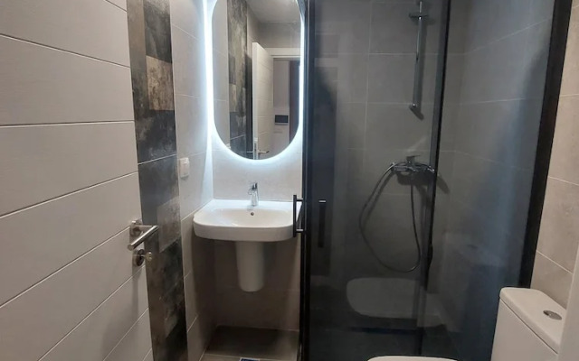 Executive Suites by Modern Living