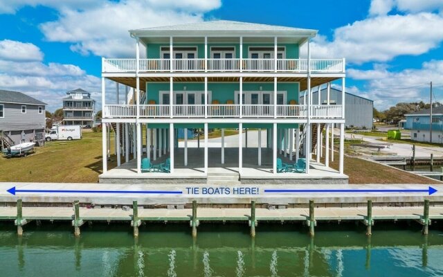 Shell Point 2 Bedroom Condo by Redawning